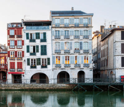 Local commercial - 115 m² - 1 pièce