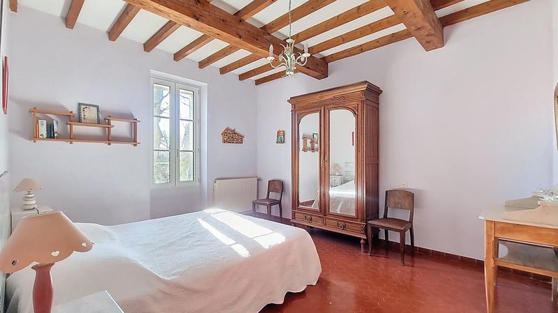 Mas - 206 m² - 7 pièces