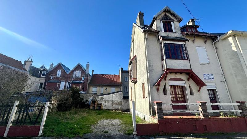 Maison - 135 m² - 6 pièces