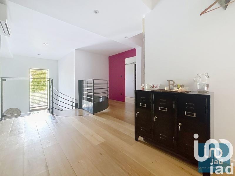 Maison de maîtres - 306 m² - 13 pièces