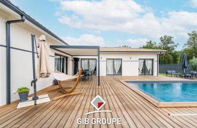 Maison - 90 m² - 4 pièces