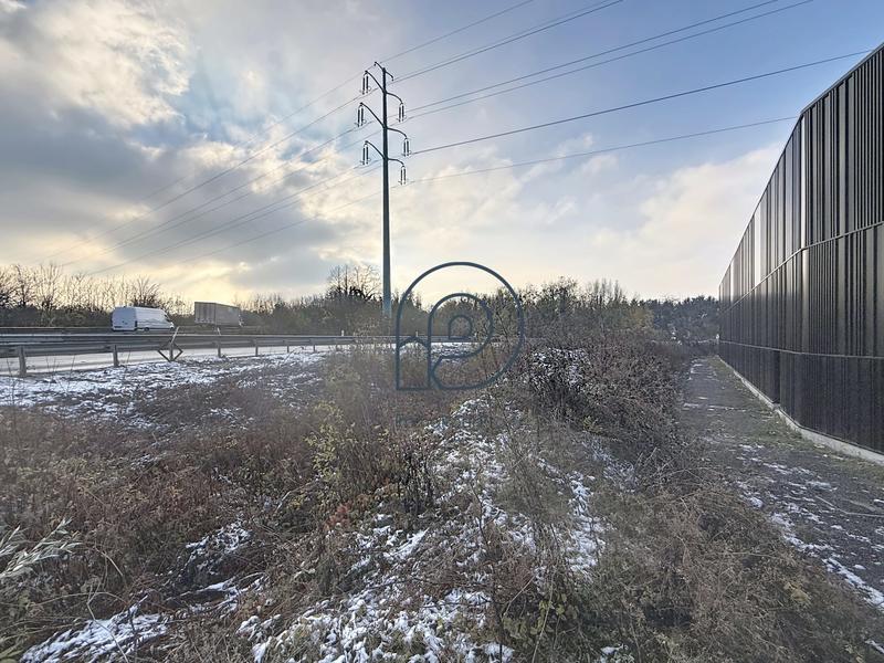 Local d'activités - 851 m²