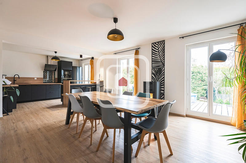 Maison - 124 m² - 6 pièces