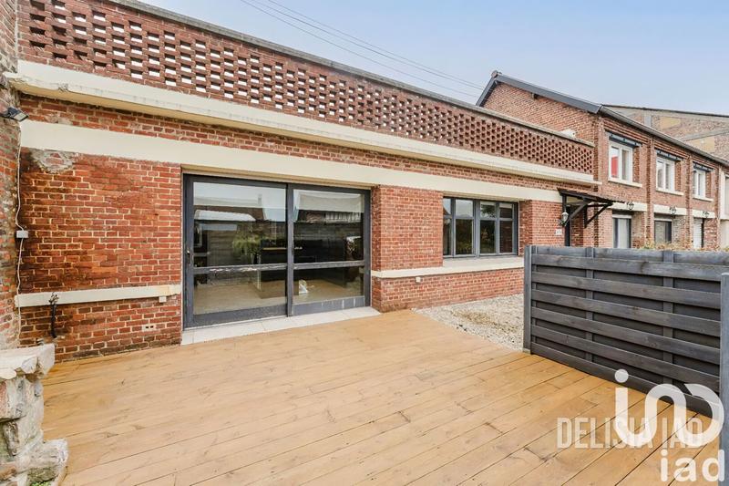 Maison - 298 m² - 8 pièces