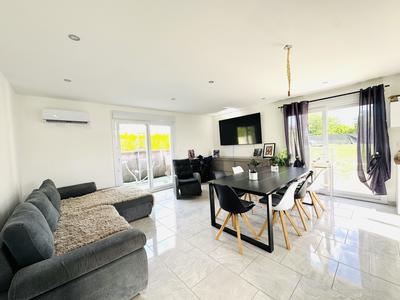 Villa - 88 m² - 5 pièces