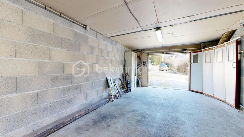 Maison - 212 m² - 9 pièces