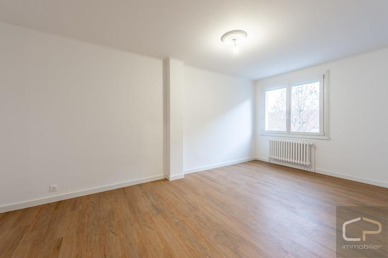 Appartement ancien - 75 m² - 4 pièces