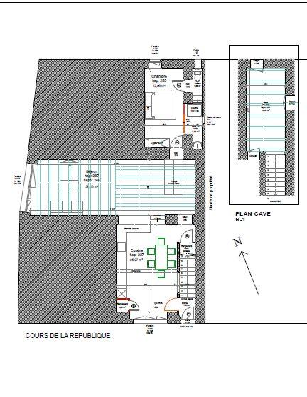Maison - 265 m² - 9 pièces