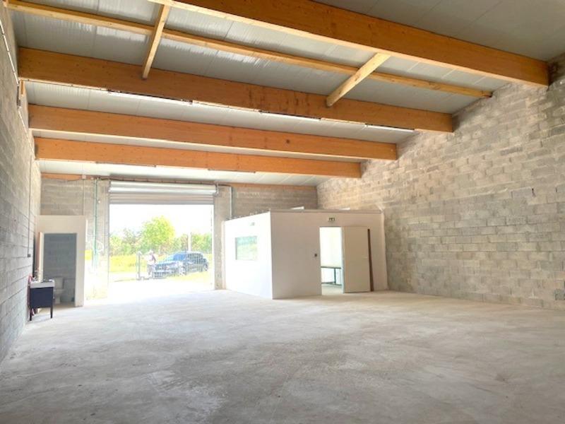 Entrepôt - 170 m² - 2 pièces