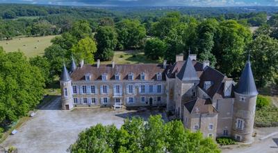 Manoir - 1 700 m² - 35 pièces