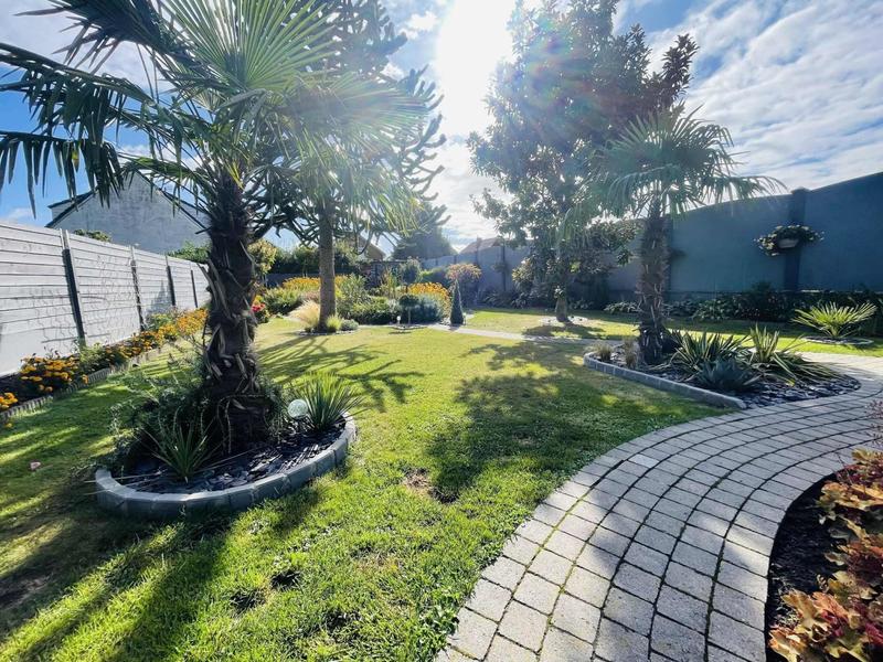 Maison - 150 m² - 8 pièces