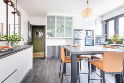 Maison - 200 m² - 8 pièces