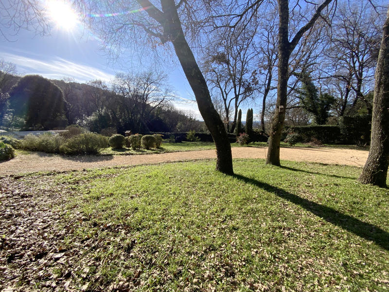 Maison - 288 m² - 6 pièces