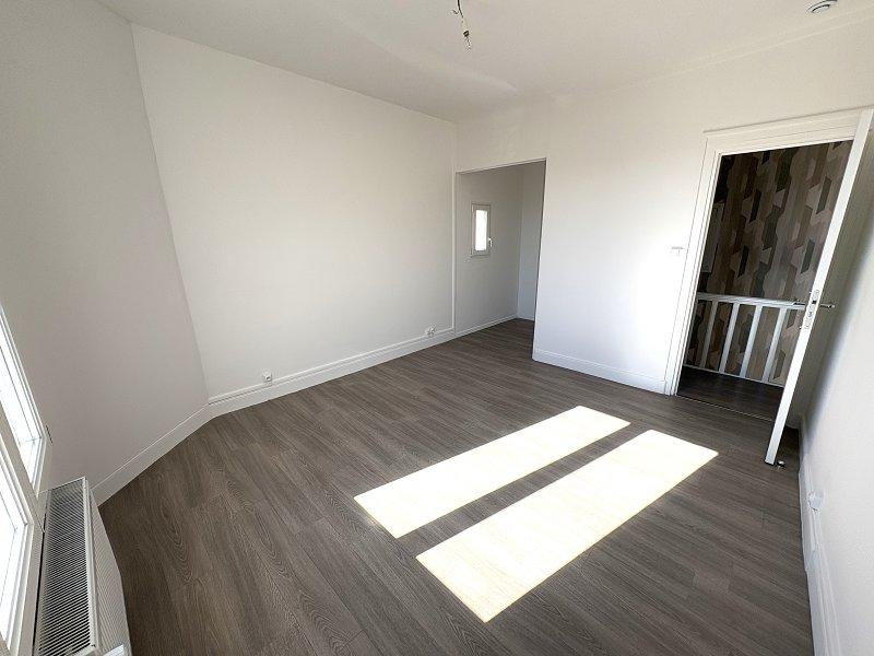 Maison - 82 m² - 5 pièces