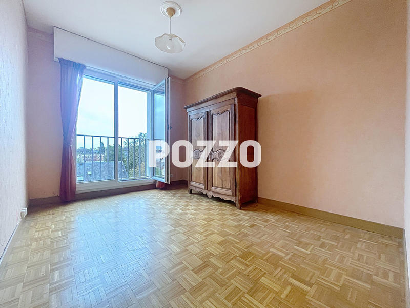 Appartement - 96 m² - 5 pièces