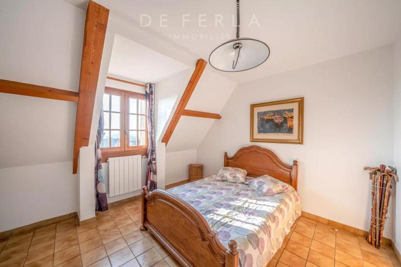 Villa - 357 m² - 7 pièces