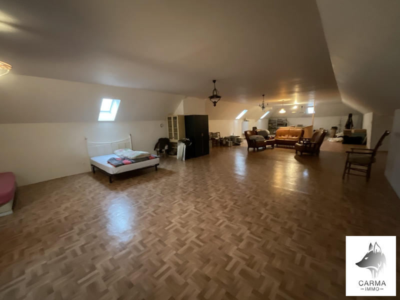 Maison ancienne - 385 m² - 8 pièces