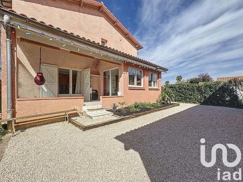 Maison - 231 m² - 9 pièces