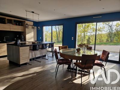 Maison - 160 m² - 6 pièces