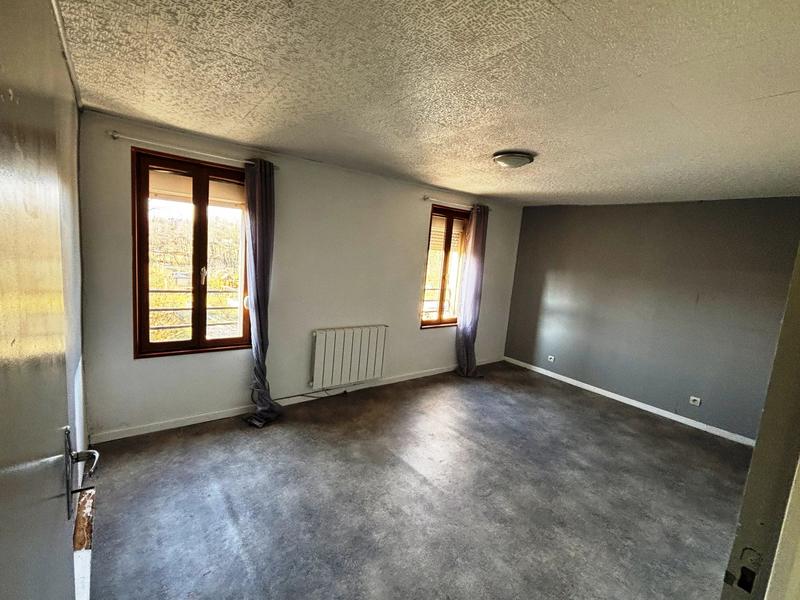 Maison - 104 m² - 6 pièces