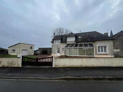 Maison - 122 m² - 5 pièces