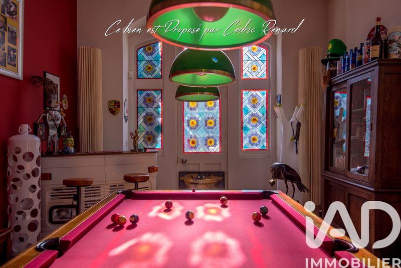 Maison - 225 m² - 10 pièces