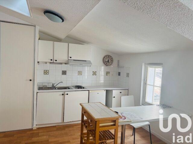 Studio - 30 m² - 1 pièce