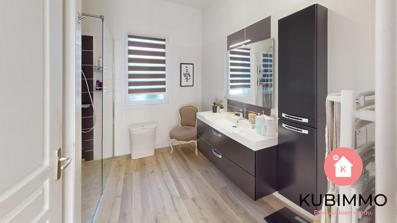 Maison contemporaine - 158 m² - 4 pièces