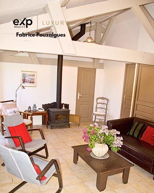 Propriété - 715 m² - 29 pièces