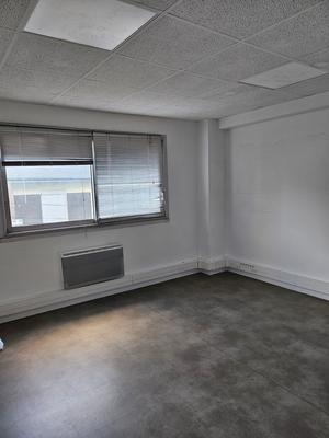 Bureau - 300 m² - 17 pièces