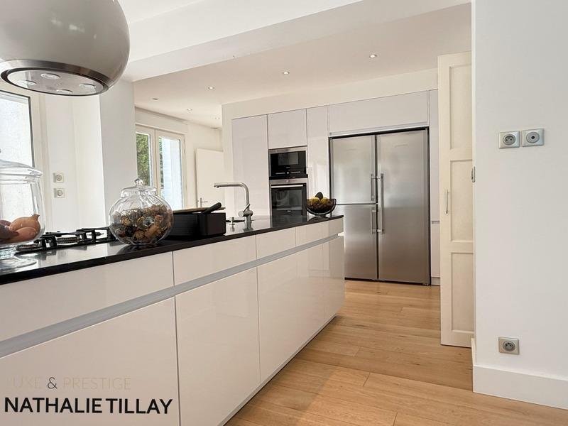 Maison d'architecte - 280 m² - 7 pièces