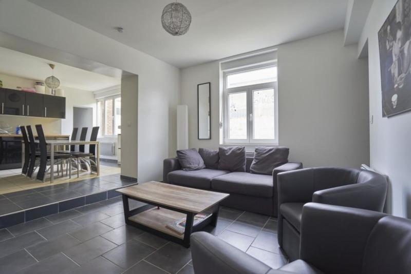 Maison - 107 m² - 6 pièces