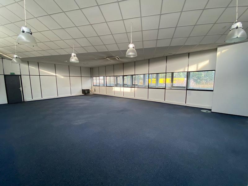 Bureau - 214 m²