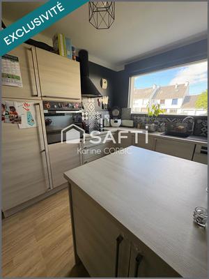 Maison - 90 m² - 5 pièces