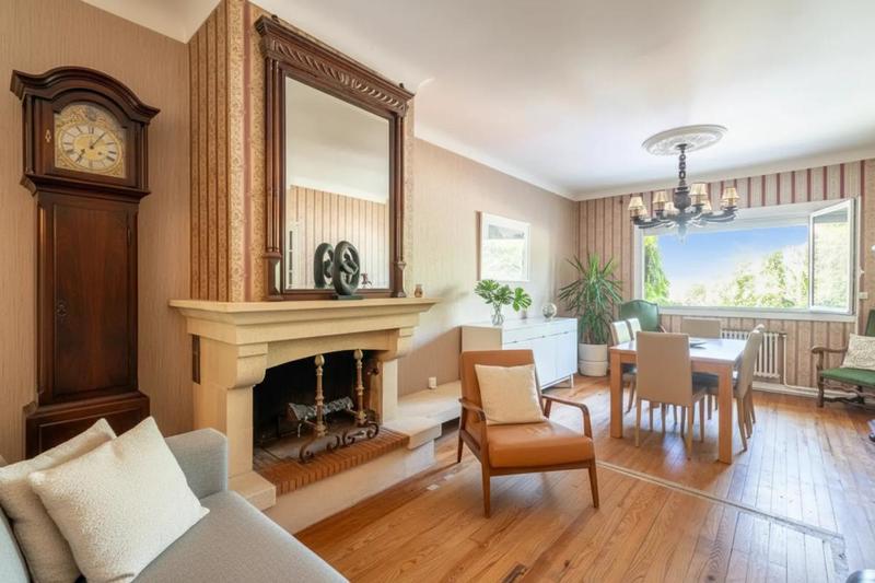 Maison - 95 m² - 4 pièces