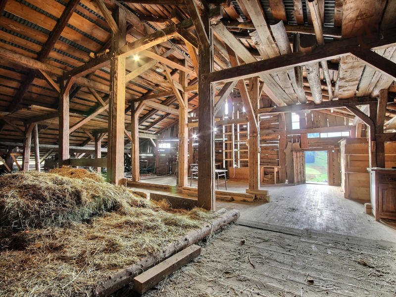 Châlet - 355 m² - 1 pièce