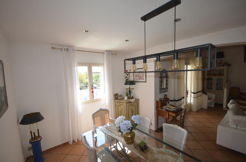 Villa - 183 m² - 7 pièces