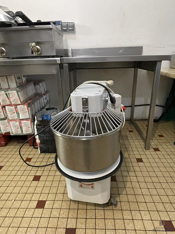 Fonds de commerce - Local commercial - 75 m²