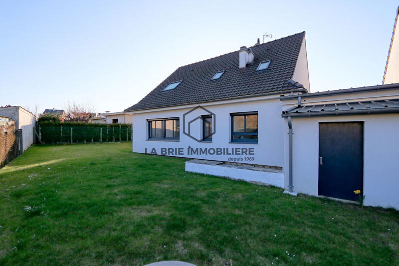 Maison - 128 m² - 7 pièces