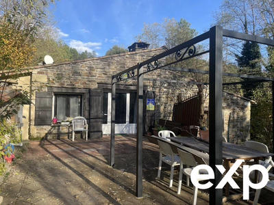 Maison - 288 m² - 11 pièces