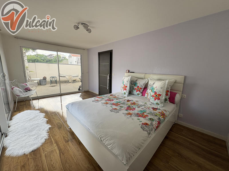 Maison - 102 m² - 3 pièces