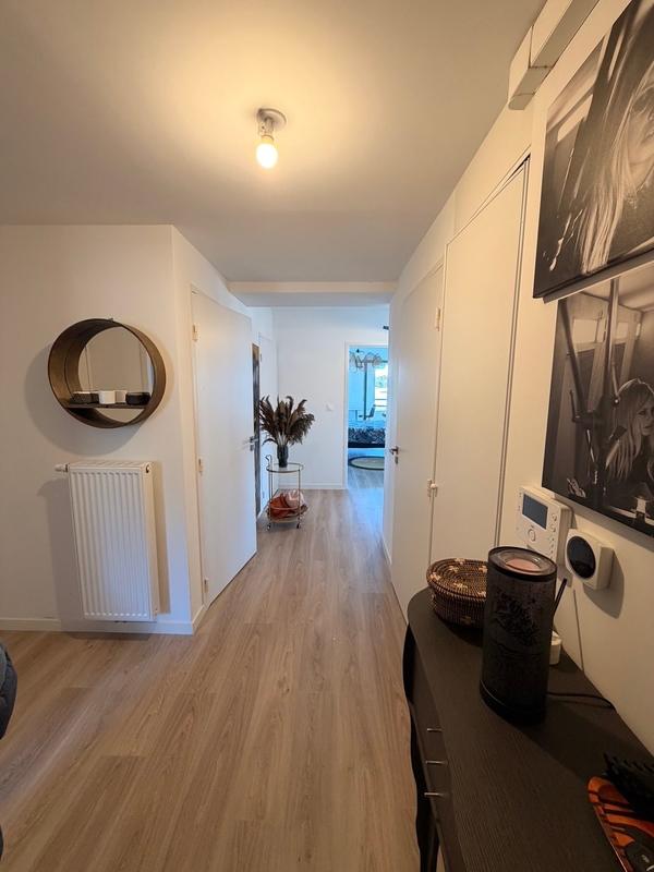 Appartement - 98 m² - 4 pièces