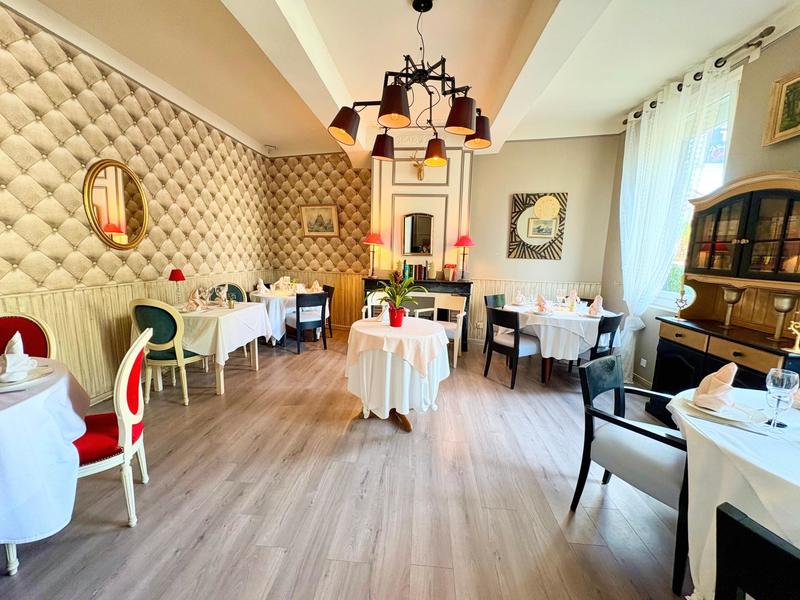 Local commercial - 170 m² - 4 pièces