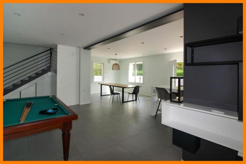 Villa - 200 m² - 5 pièces