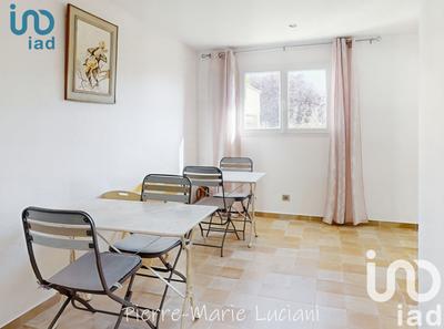 Maison - 200 m² - 5 pièces