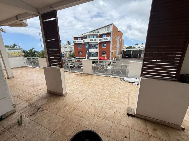 Appartement - 100 m² - 5 pièces