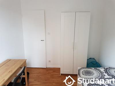 Chambre - 11 m² - 1 pièce