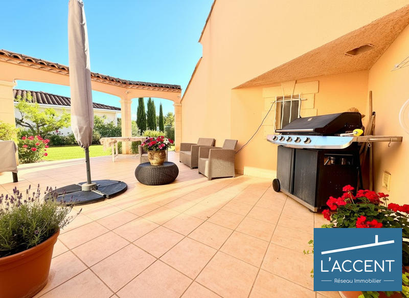 Villa - 240 m² - 7 pièces