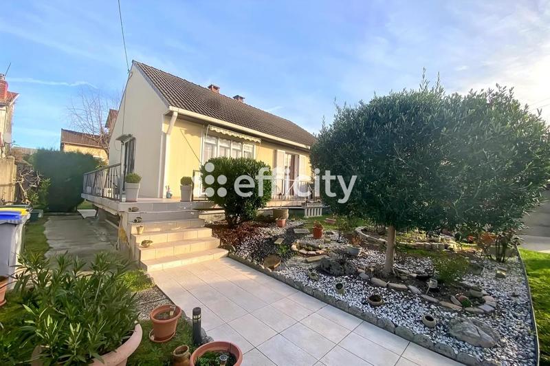 Pavillon - 160 m² - 6 pièces