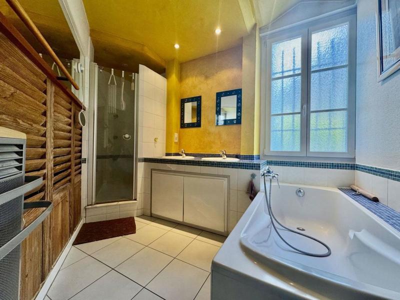 Appartement - 123 m² - 5 pièces